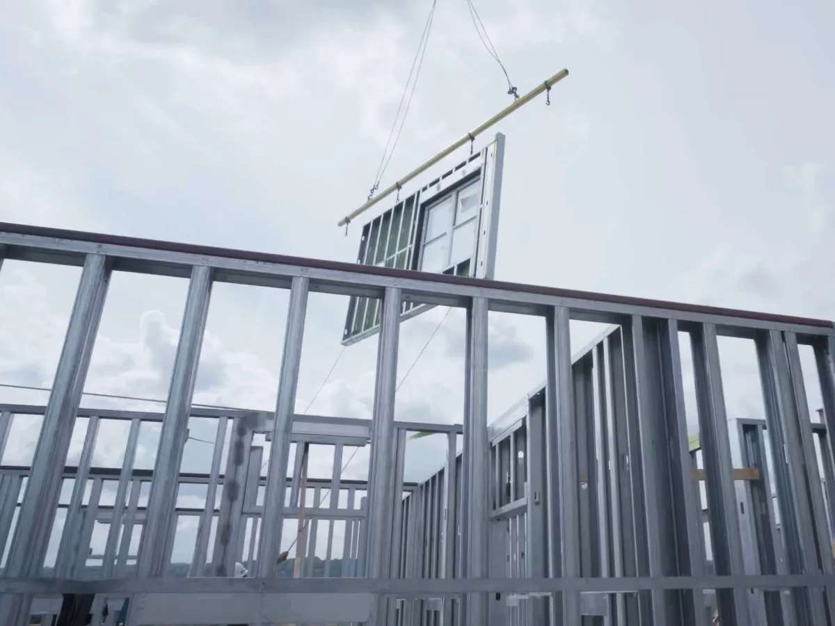 Cold-formed steel walls modular installation light gauge